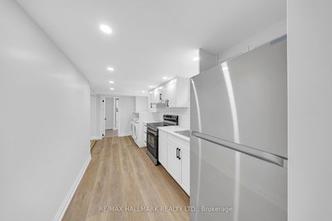 Photo 32 at 28 Huddleston Court, Birchmount, Toronto