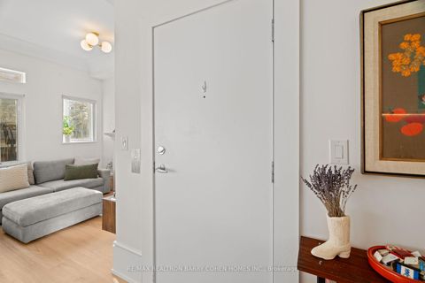 Photo 9 at 201 - 336 Davenport Road, Annex, Toronto