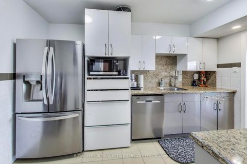 Photo 14 at 1008 - 44 Longbourne Drive, Richview, Toronto