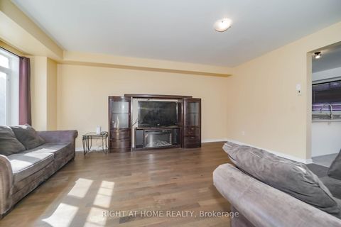 Photo 13 at 48 Curran Hall Crescent, Morningside, Toronto