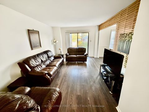 Photo 9 at 43 Delaney Crescent, Northwest, Barrie Photo 9 at 43 Delaney Crescent, Northwest, Barrie