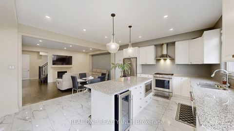 Photo 18 at 193 Cranbrook Crescent, Kleinburg, Vaughan