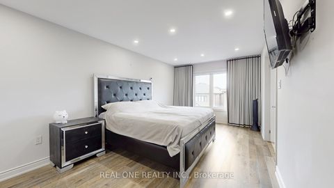 Photo 22 at 193 Cranbrook Crescent, Kleinburg, Vaughan