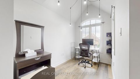 Photo 27 at 193 Cranbrook Crescent, Kleinburg, Vaughan