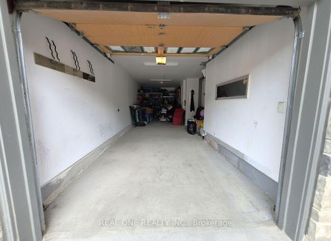 Photo 38 at 193 Cranbrook Crescent, Kleinburg, Vaughan