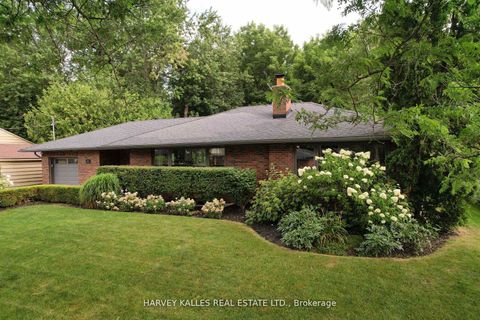 Photo 1 at 226 Napier Street, Codrington, Barrie