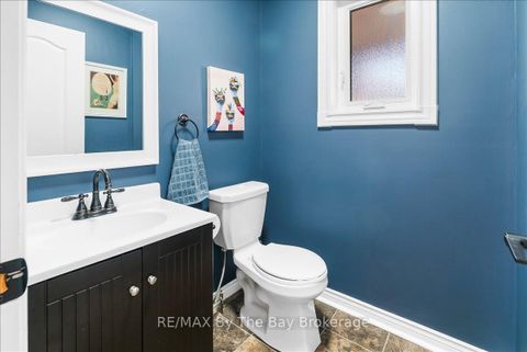 Photo 3 at 92 Brucker Road, Holly, Barrie
