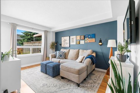 Photo 5 at 92 Brucker Road, Holly, Barrie Photo 5 at 92 Brucker Road, Holly, Barrie