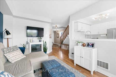 Photo 7 at 92 Brucker Road, Holly, Barrie