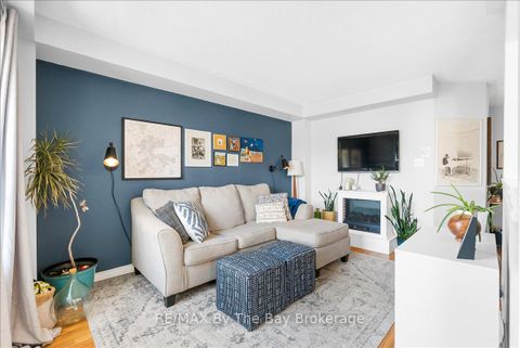 Photo 8 at 92 Brucker Road, Holly, Barrie