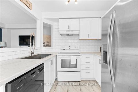 Photo 12 at 92 Brucker Road, Holly, Barrie Photo 12 at 92 Brucker Road, Holly, Barrie