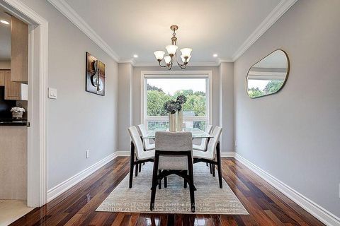 Photo 12 at 108 Collingsbrook Boulevard, L'Amoreaux, Toronto