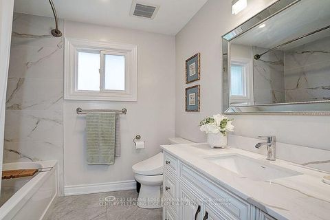 Photo 29 at 108 Collingsbrook Boulevard, L'Amoreaux, Toronto
