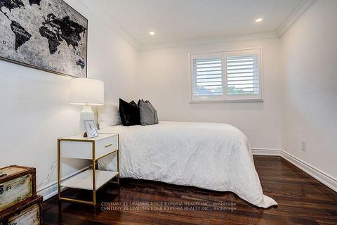 Photo 32 at 108 Collingsbrook Boulevard, L'Amoreaux, Toronto