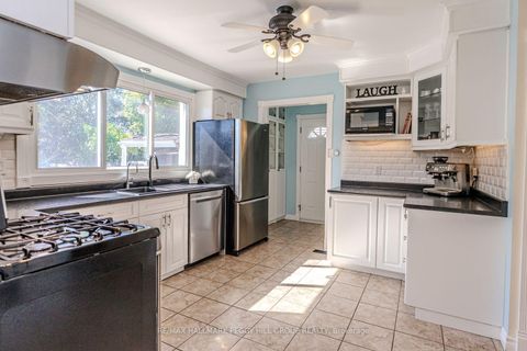 Photo 5 at 136 Oren Boulevard, Sunnidale, Barrie Photo 5 at 136 Oren Boulevard, Sunnidale, Barrie