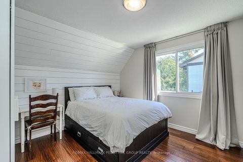 Photo 12 at 136 Oren Boulevard, Sunnidale, Barrie