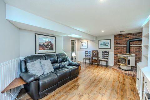 Photo 15 at 136 Oren Boulevard, Sunnidale, Barrie Photo 15 at 136 Oren Boulevard, Sunnidale, Barrie