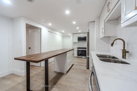 Photo 8 at 406 - 299 Mill Road, Markland Wood, Toronto