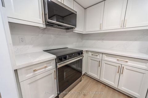 Photo 11 at 406 - 299 Mill Road, Markland Wood, Toronto