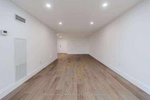 Photo 18 at 406 - 299 Mill Road, Markland Wood, Toronto