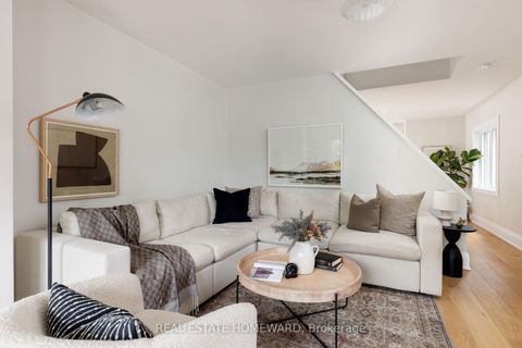 Photo 5 at 403 Scarborough Road, Danforth, Toronto
