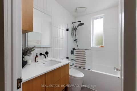 Photo 29 at 403 Scarborough Road, Danforth, Toronto