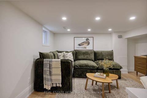 Photo 31 at 403 Scarborough Road, Danforth, Toronto