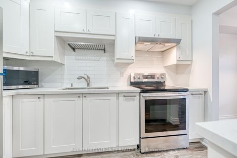 Photo 10 at 72 Elsa Vine Way, Bayview Village, Toronto