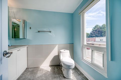 Photo 18 at 72 Elsa Vine Way, Bayview Village, Toronto