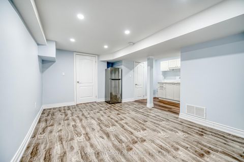 Photo 30 at 72 Elsa Vine Way, Bayview Village, Toronto