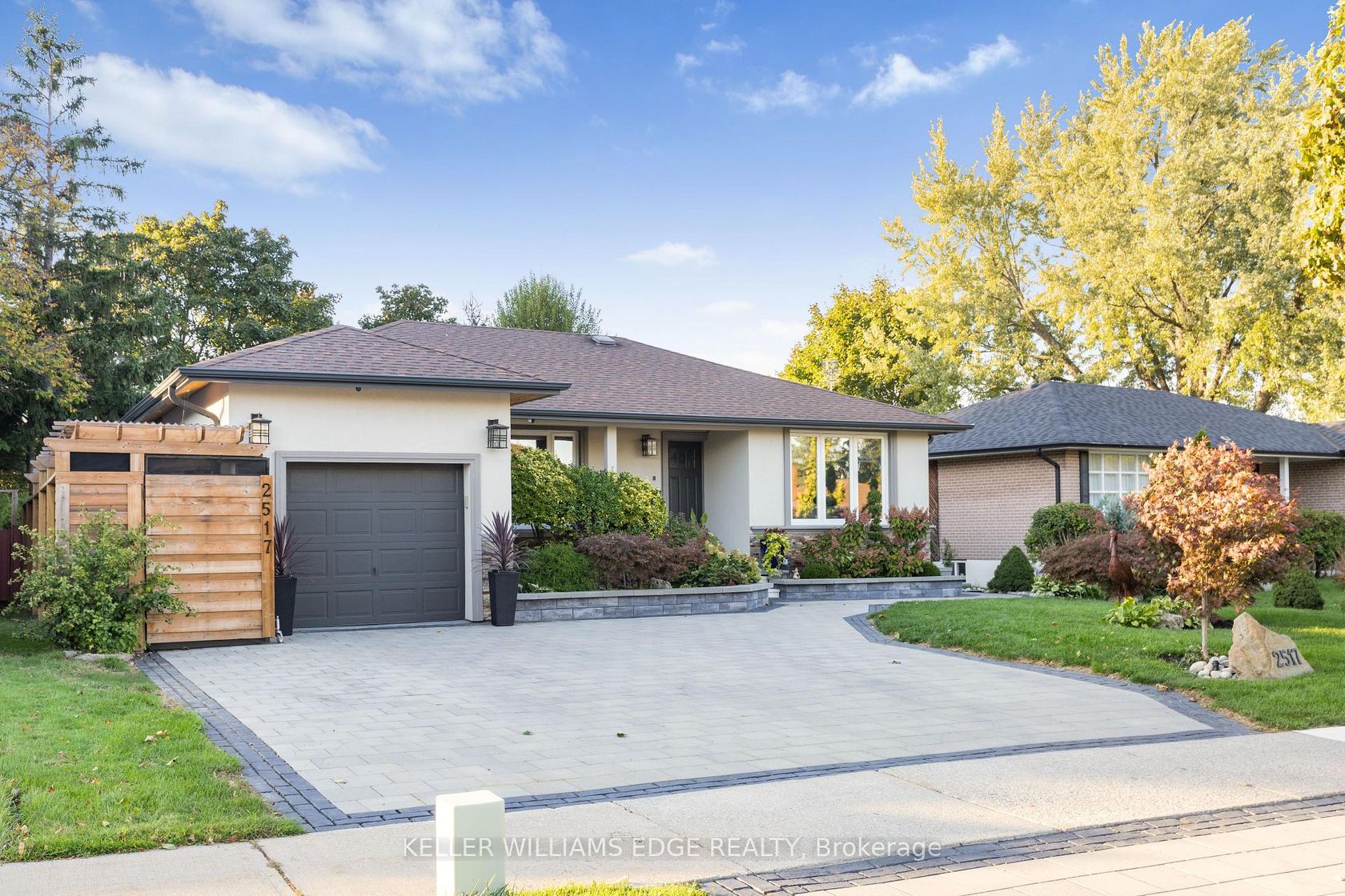 2517 Constable Road, Clarkson, Mississauga by Loree Meneguzzi Real Estate 2517 Constable Road, Clarkson, Mississauga
