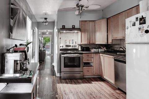 Photo 6 at 26 Sixteenth Street, New Toronto, Toronto
