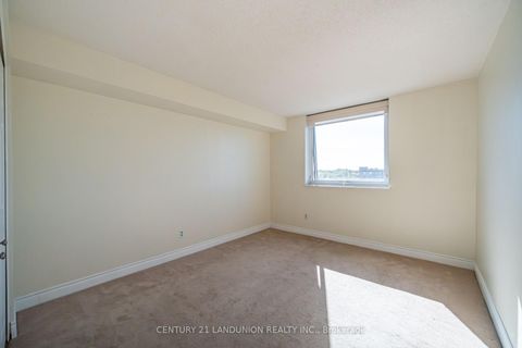 Photo 16 at 619 - 326 Major Mackenzie Drive E, Crosby, Richmond Hill