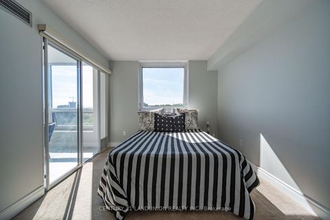 Photo 21 at 619 - 326 Major Mackenzie Drive E, Crosby, Richmond Hill