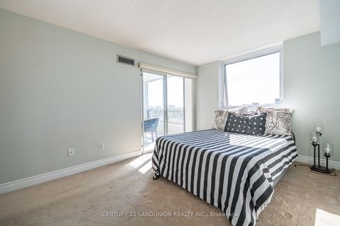 Photo 22 at 619 - 326 Major Mackenzie Drive E, Crosby, Richmond Hill