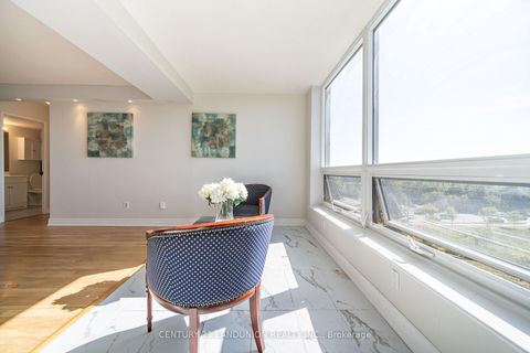 Photo 25 at 619 - 326 Major Mackenzie Drive E, Crosby, Richmond Hill