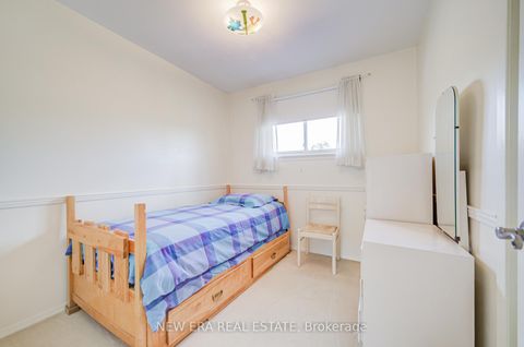 Photo 25 at 5 Burnhamill Place, West Deane, Toronto