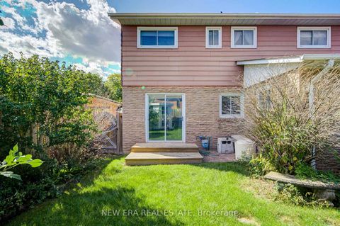 Photo 46 at 5 Burnhamill Place, West Deane, Toronto