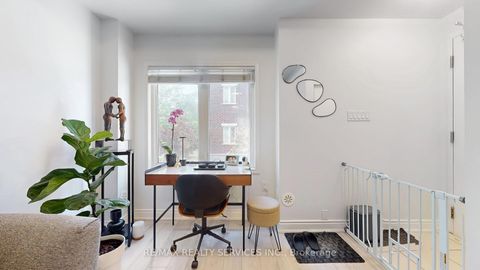 Photo 8 at 218 - 17 Coneflower Crescent, Branson, Toronto
