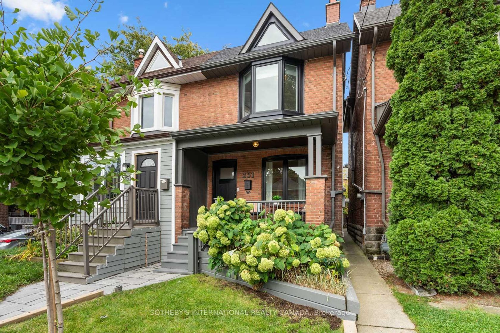 251 Bowood Avenue, Lawrence Park North, Toronto 
