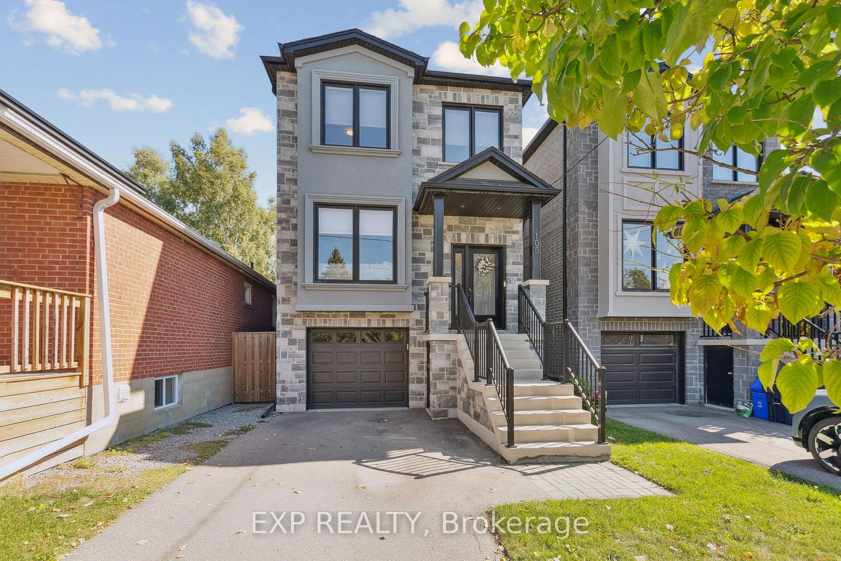 105 Twenty Second Street, Long Branch, Toronto 