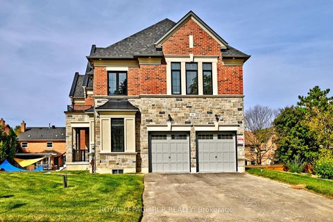 Photo 1 at 10 William Heath Court, Aurora Highlands, Aurora
