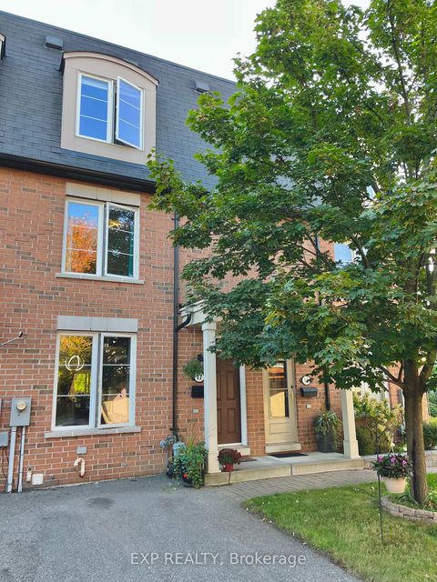 Photo 2 at 17 Montoro Lane, West Hill, Toronto