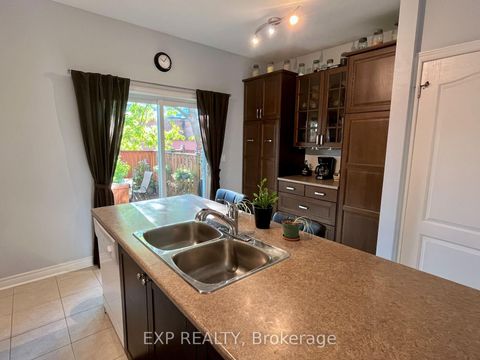 Photo 6 at 17 Montoro Lane, West Hill, Toronto