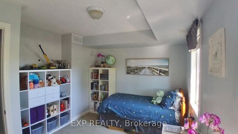 Photo 16 at 17 Montoro Lane, West Hill, Toronto