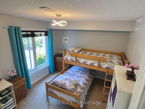 Photo 18 at 17 Montoro Lane, West Hill, Toronto
