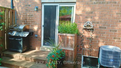 Photo 37 at 17 Montoro Lane, West Hill, Toronto