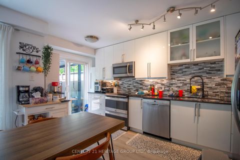 Photo 11 at 250 Ferndale Drive S, Ardagh, Barrie