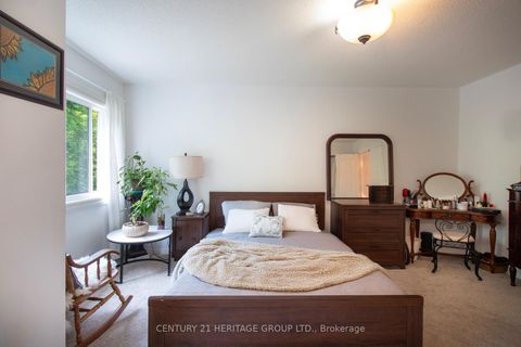 Photo 13 at 250 Ferndale Drive S, Ardagh, Barrie