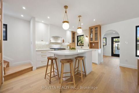 Photo 14 at 4 Mahoney Avenue, Mount Dennis, Toronto